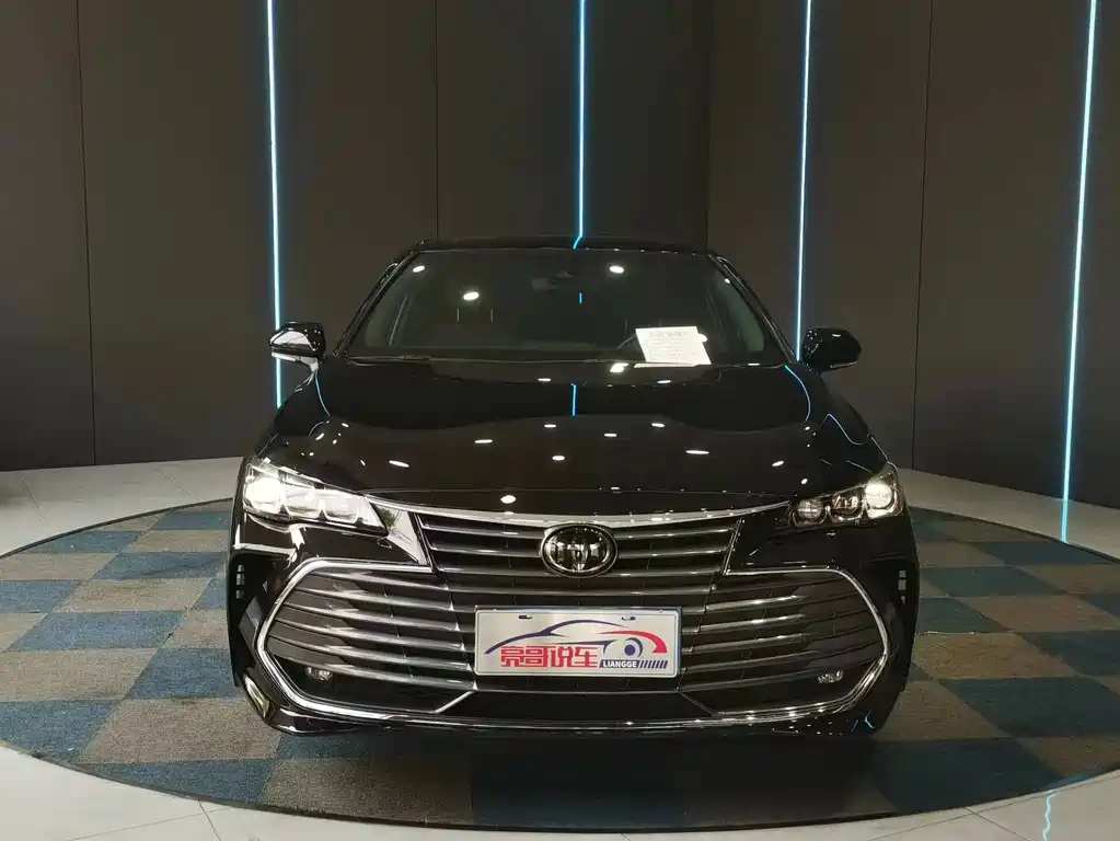 TOYOTA AVALON 2020