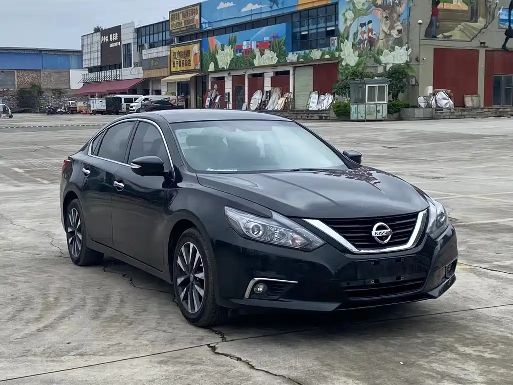 NISSAN TEANA 2018