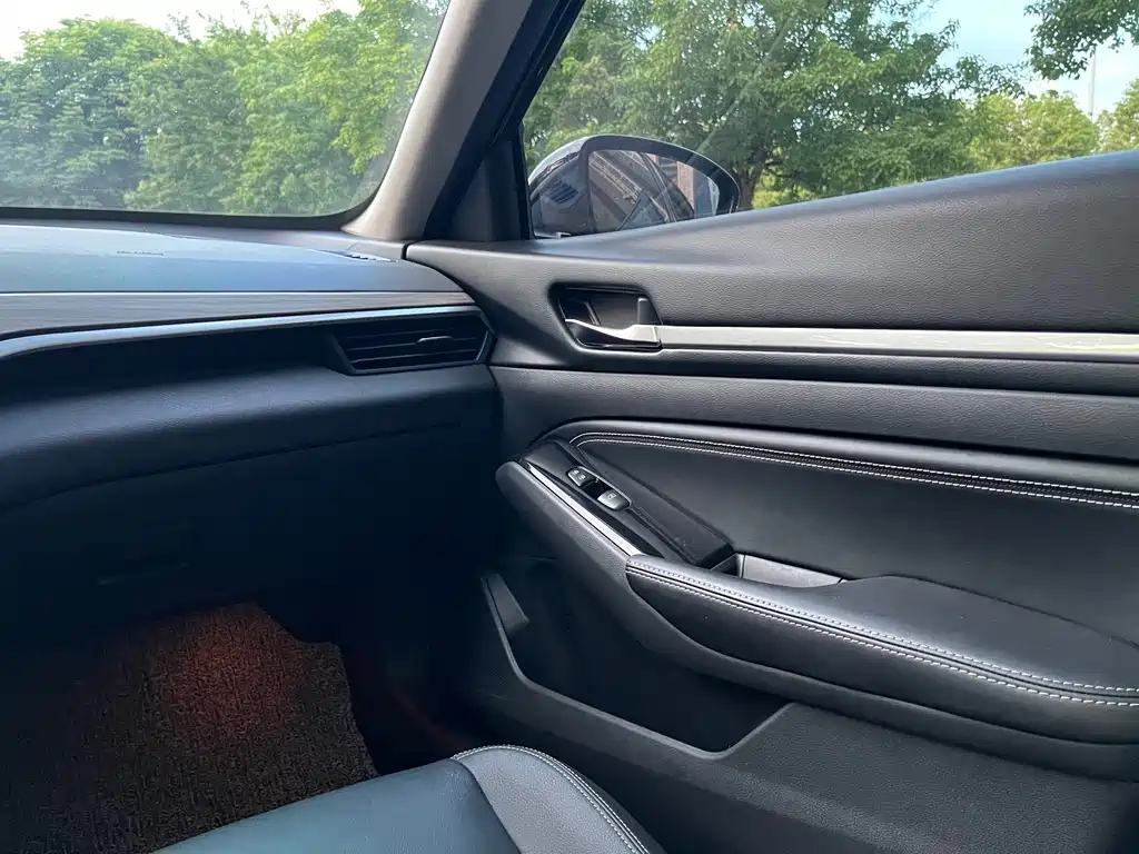 NISSAN TEANA 2021