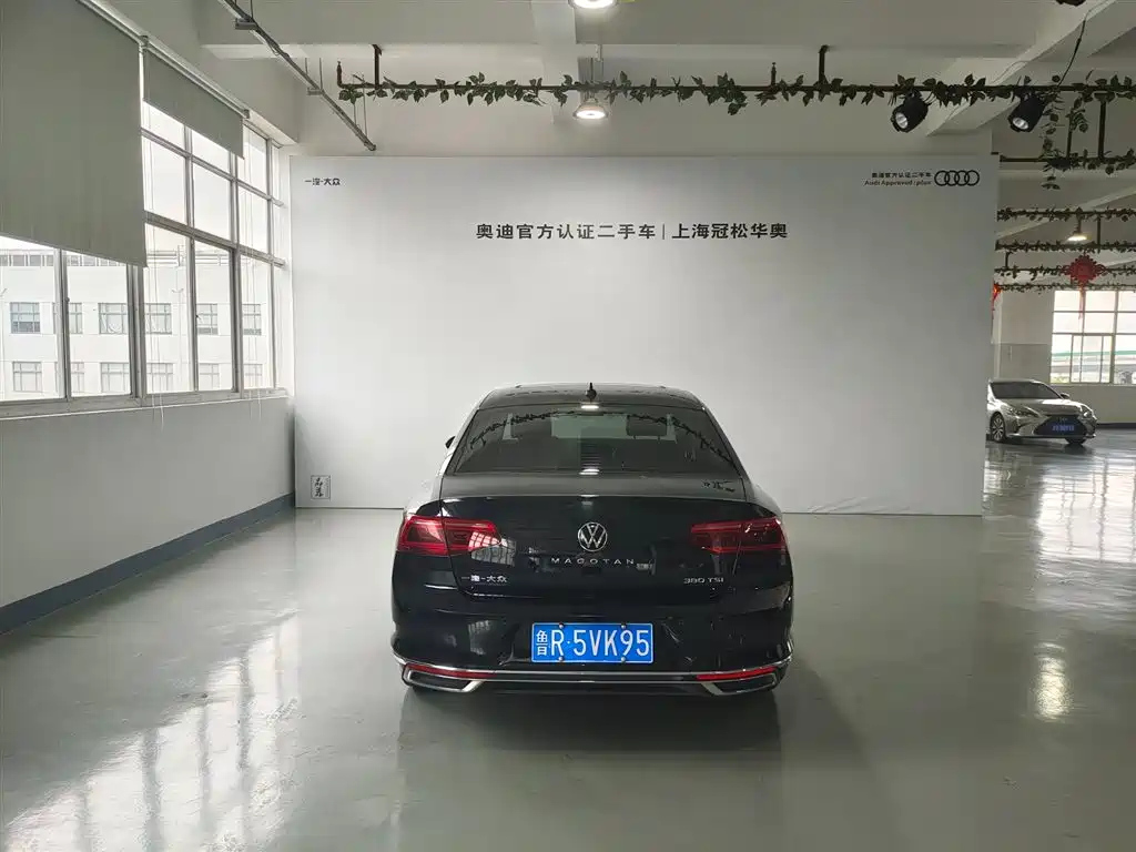 VOLKSWAGEN MAGOTAN 2022