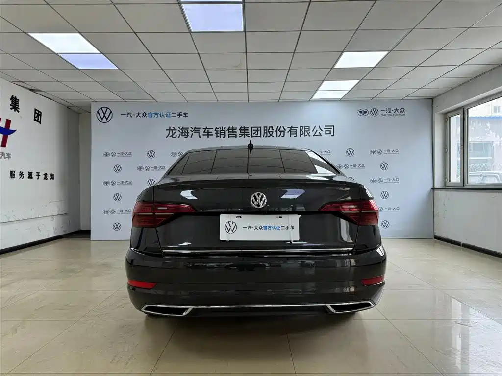 VOLKSWAGEN SAGITAR 2021