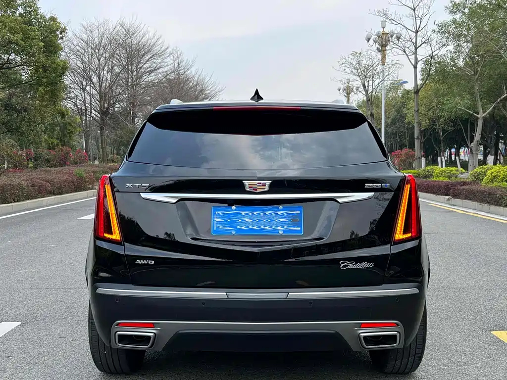 CADILLAC XT5 2021
