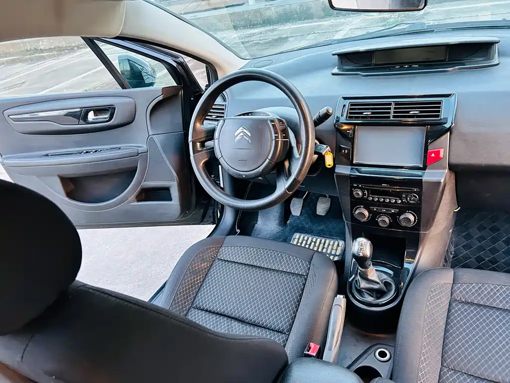 CITROEN C-QUATRE 2013