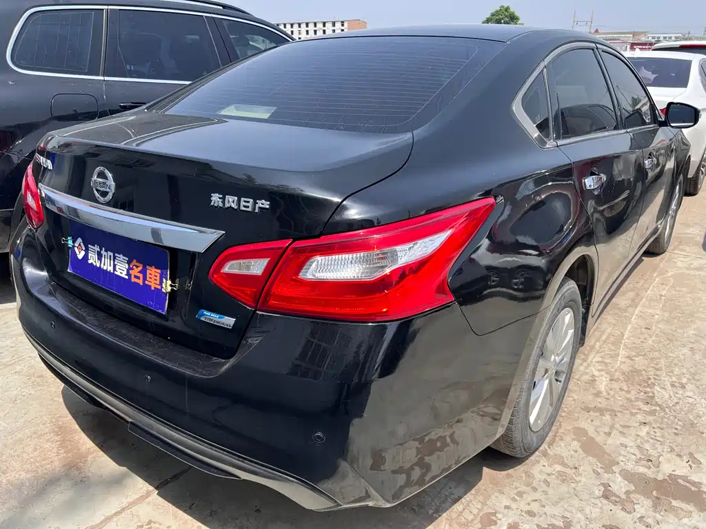NISSAN TEANA 2019