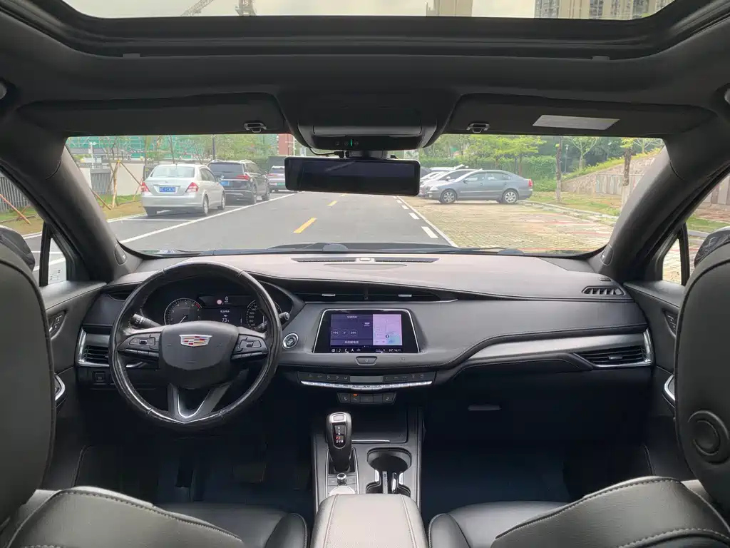 CADILLAC XT4 2019