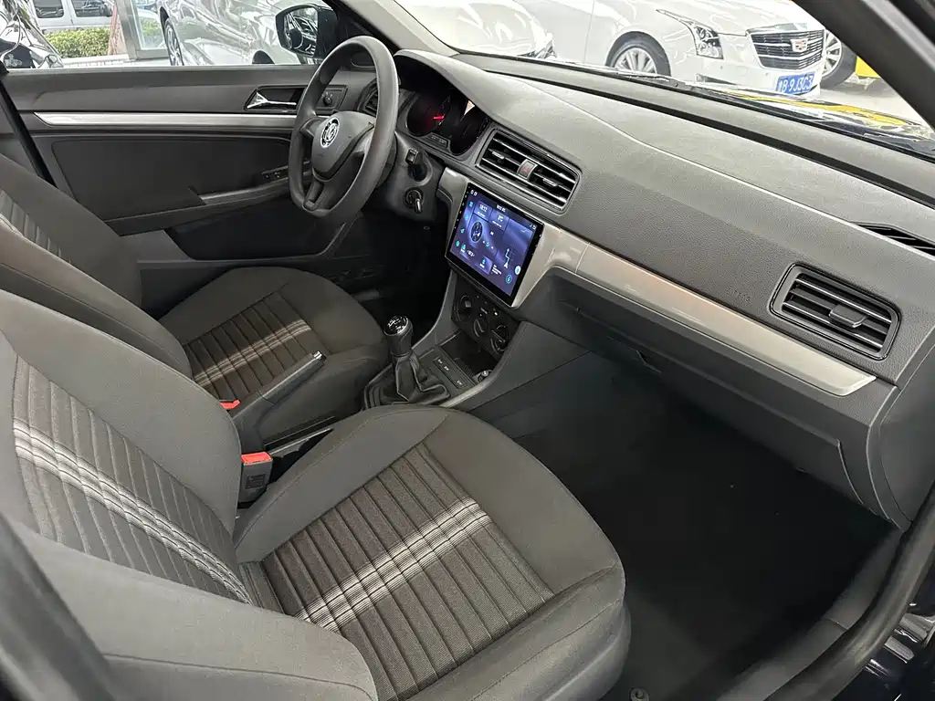 VOLKSWAGEN LAVIDA 2022