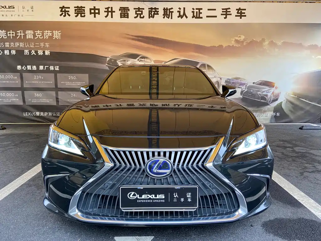 LEXUS ES 2021