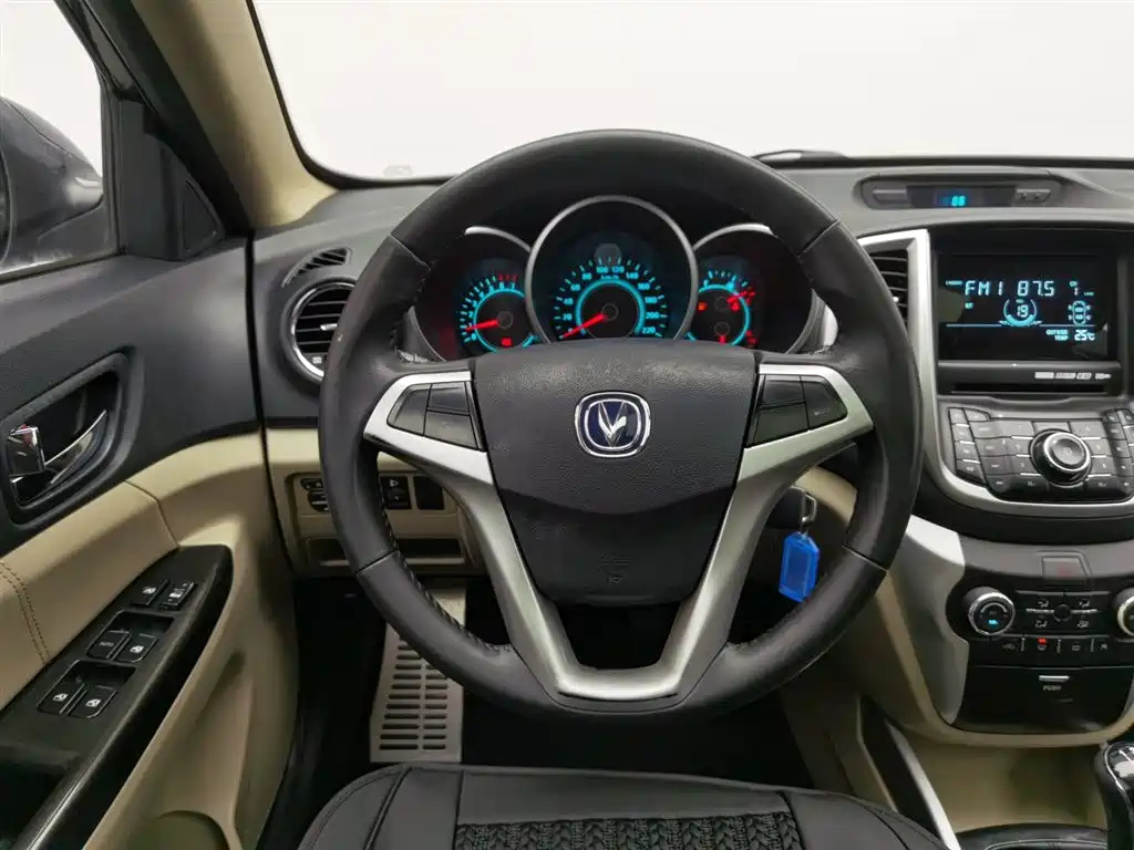 CHANGAN EADO 2014