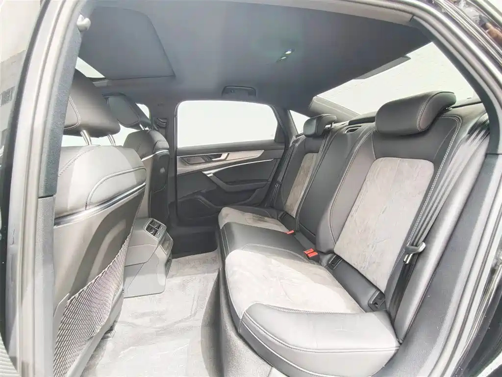 AUDI A6L 2021