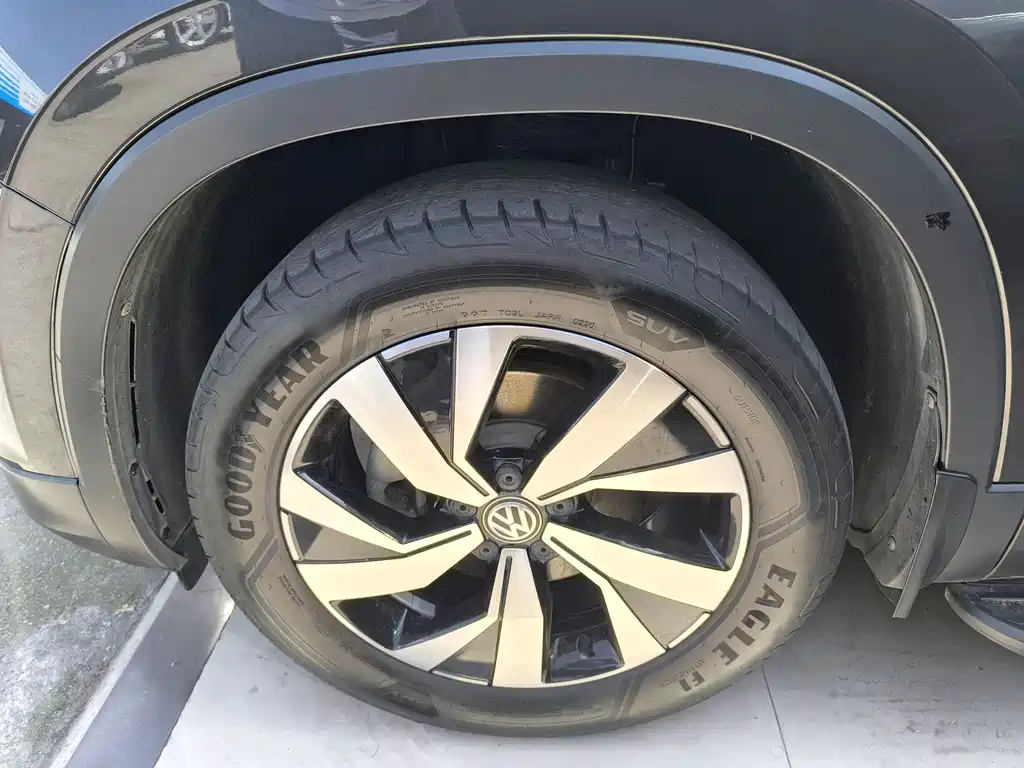 VOLKSWAGEN TAYRON 2020