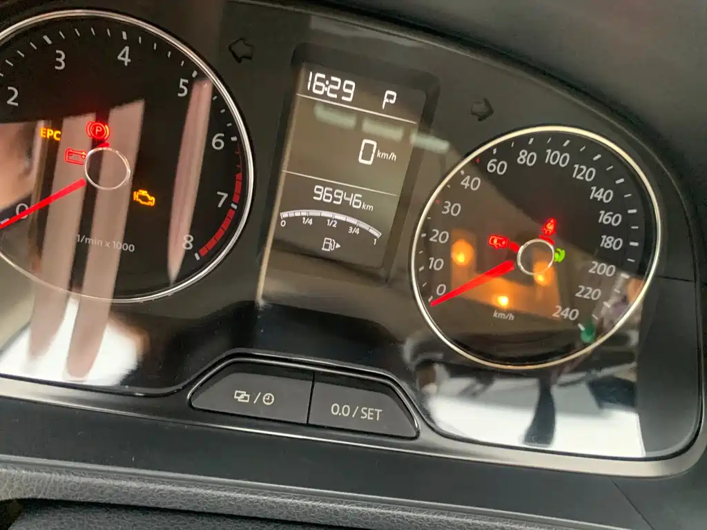 VOLKSWAGEN LAVIDA 2014