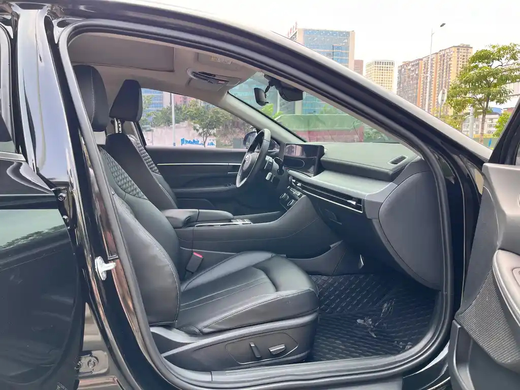 HYUNDAI SONATA 2024