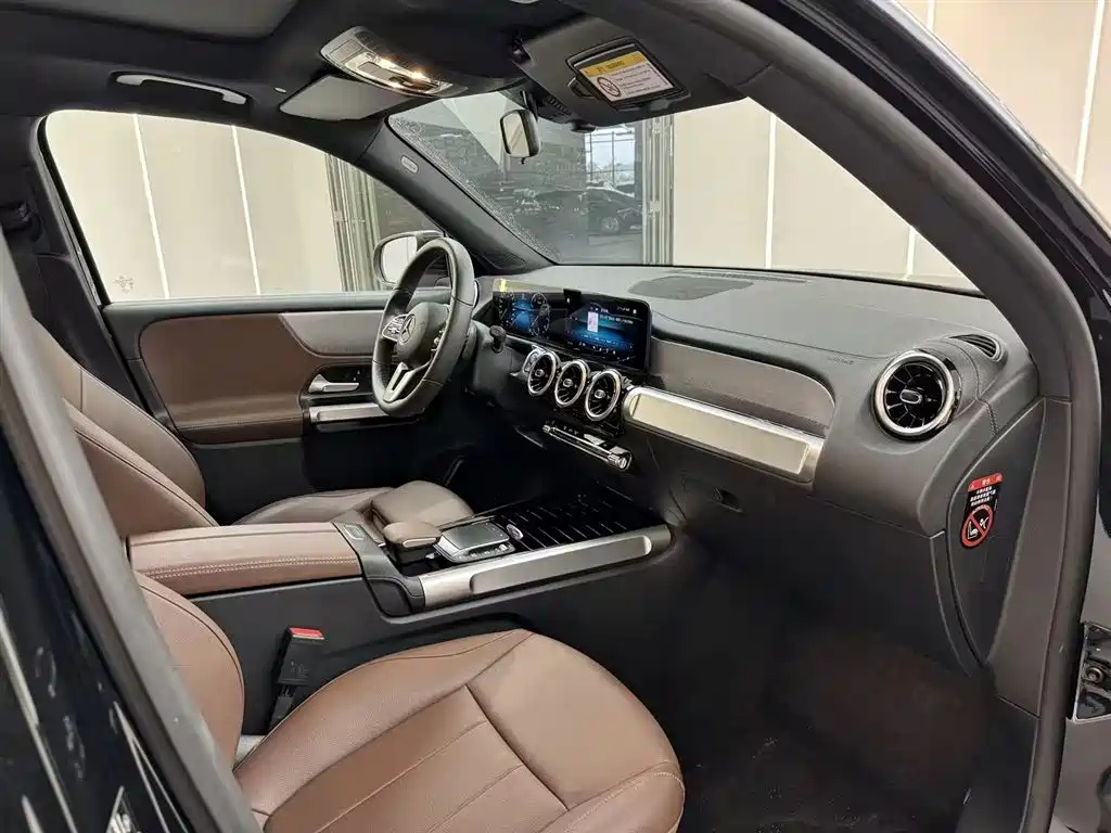MERCEDES BENZ GLB 2022