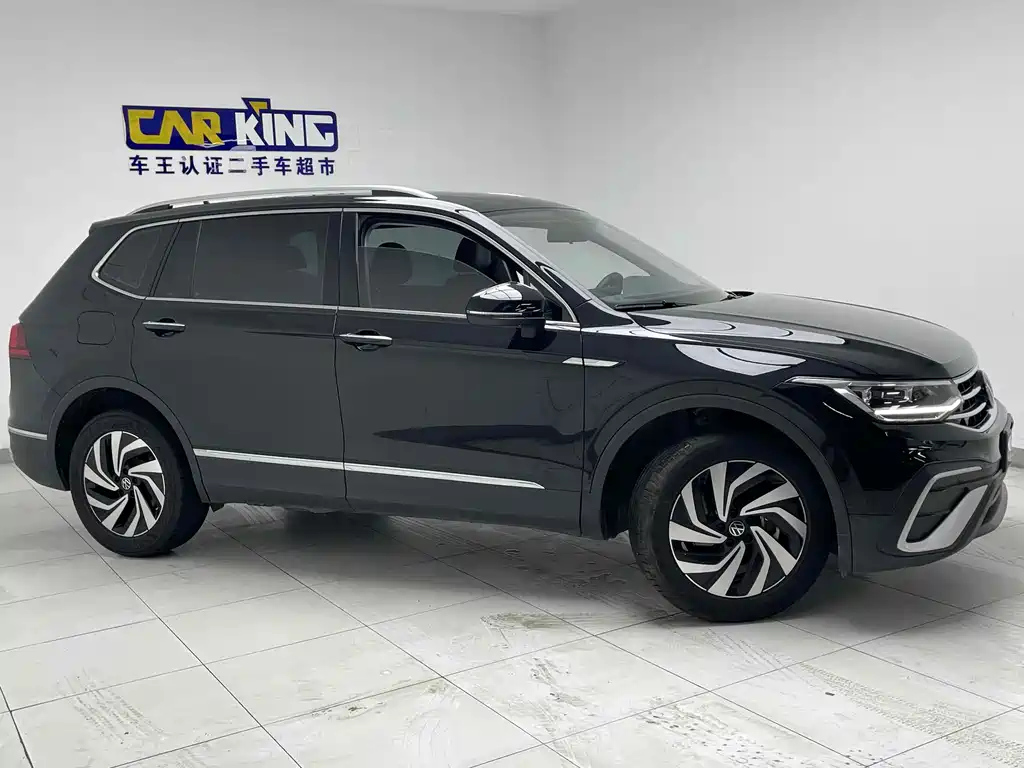 VOLKSWAGEN TIGUAN L 2022