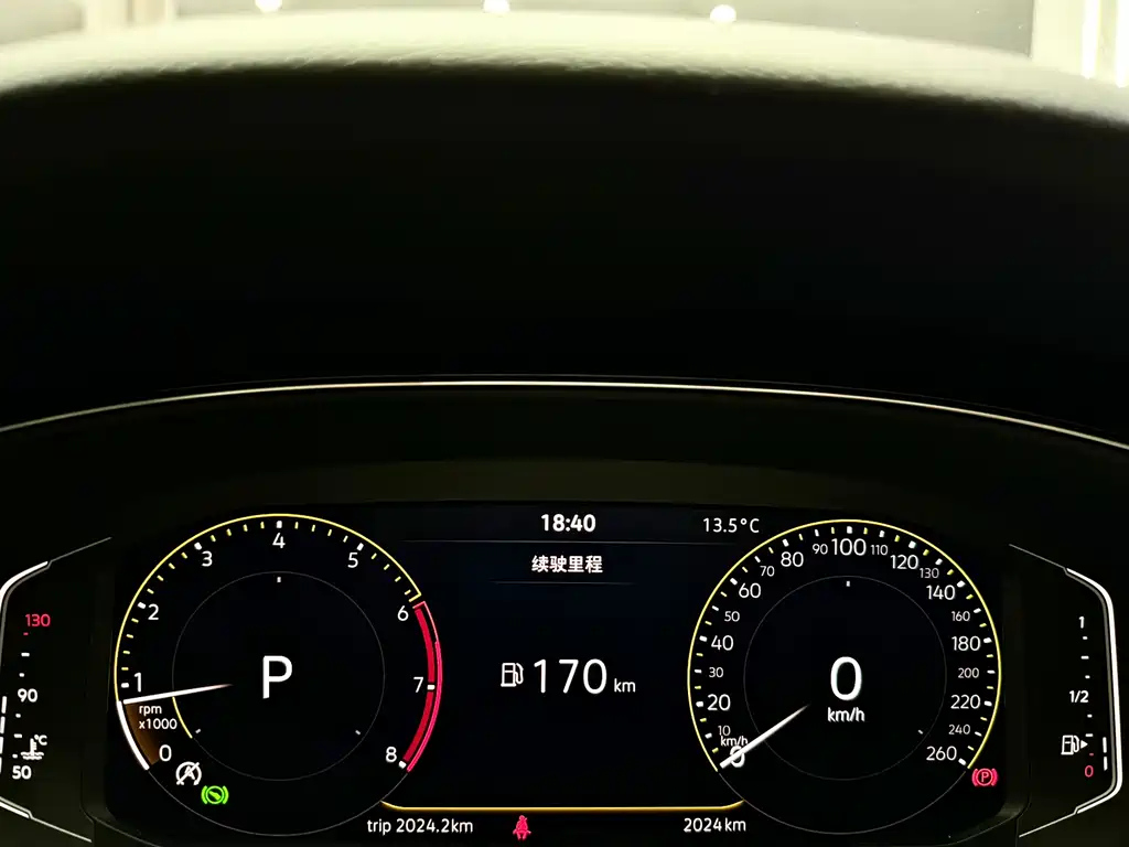 VOLKSWAGEN PASSAT 2023