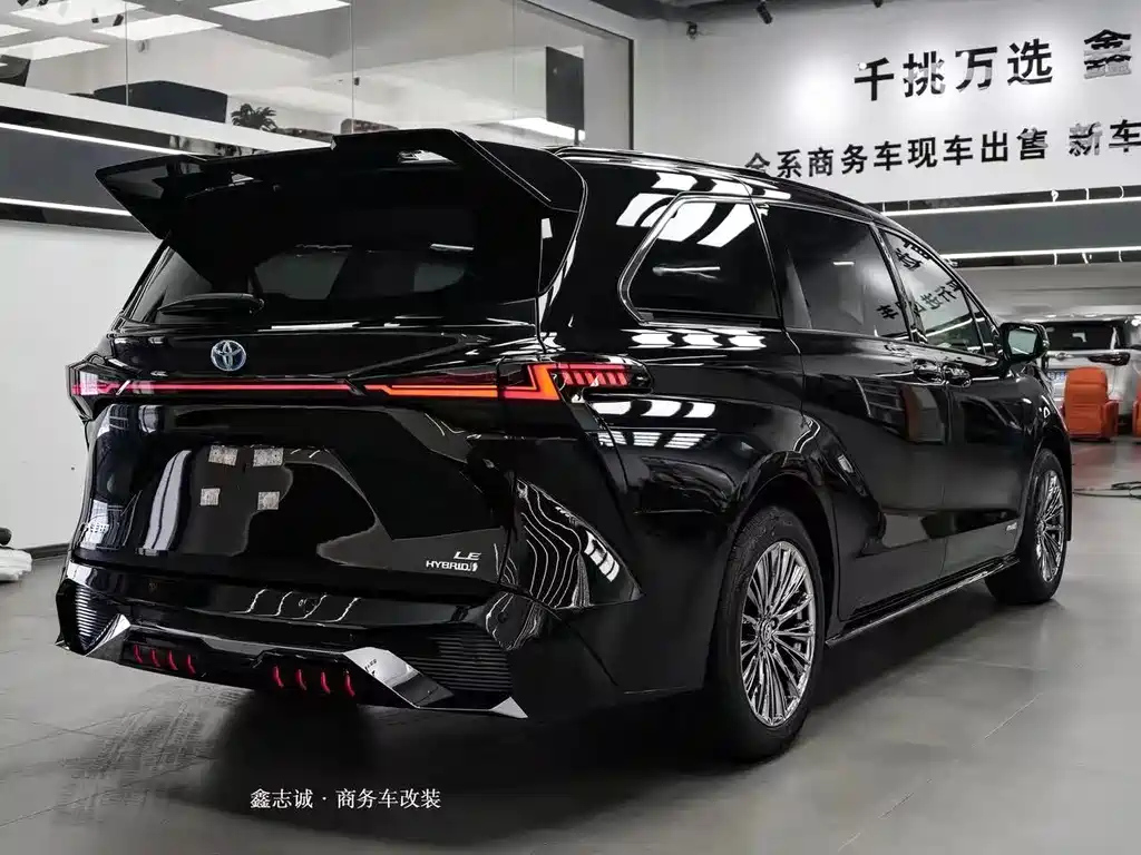 TOYOTA SIENNA SIENNA 2024