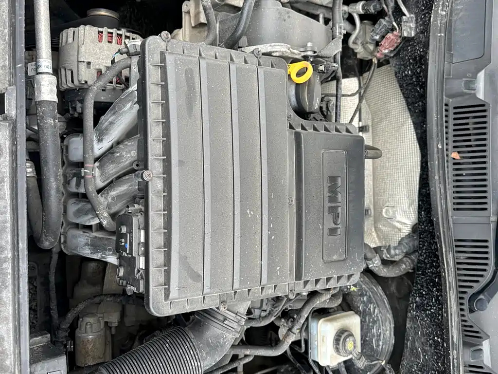 VOLKSWAGEN LAVIDA 2015