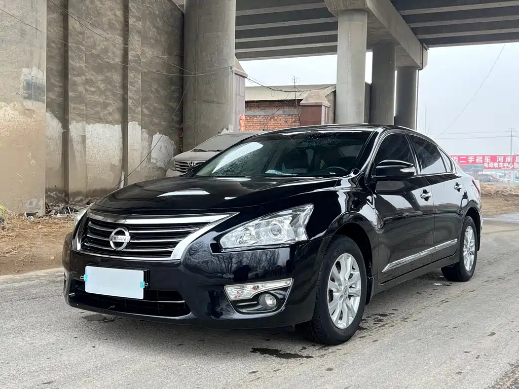 NISSAN TEANA 2016