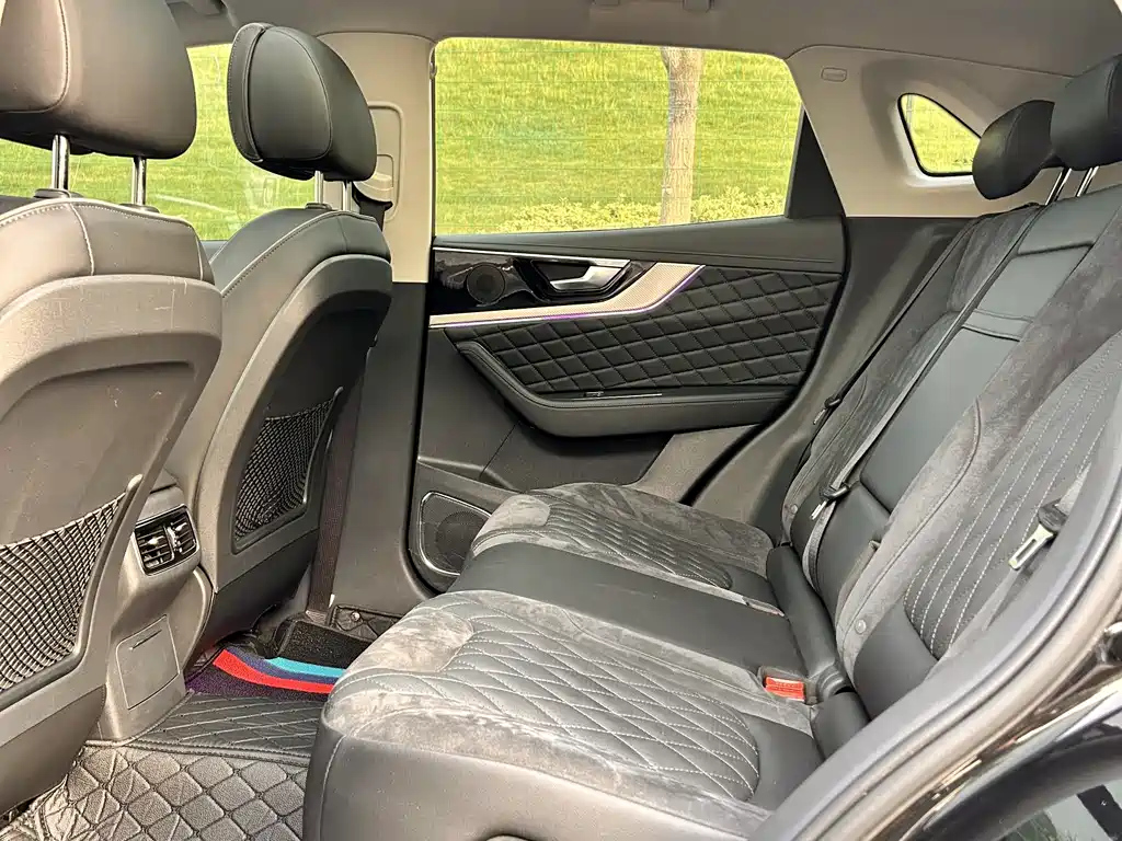 HONGQI HS5 2021