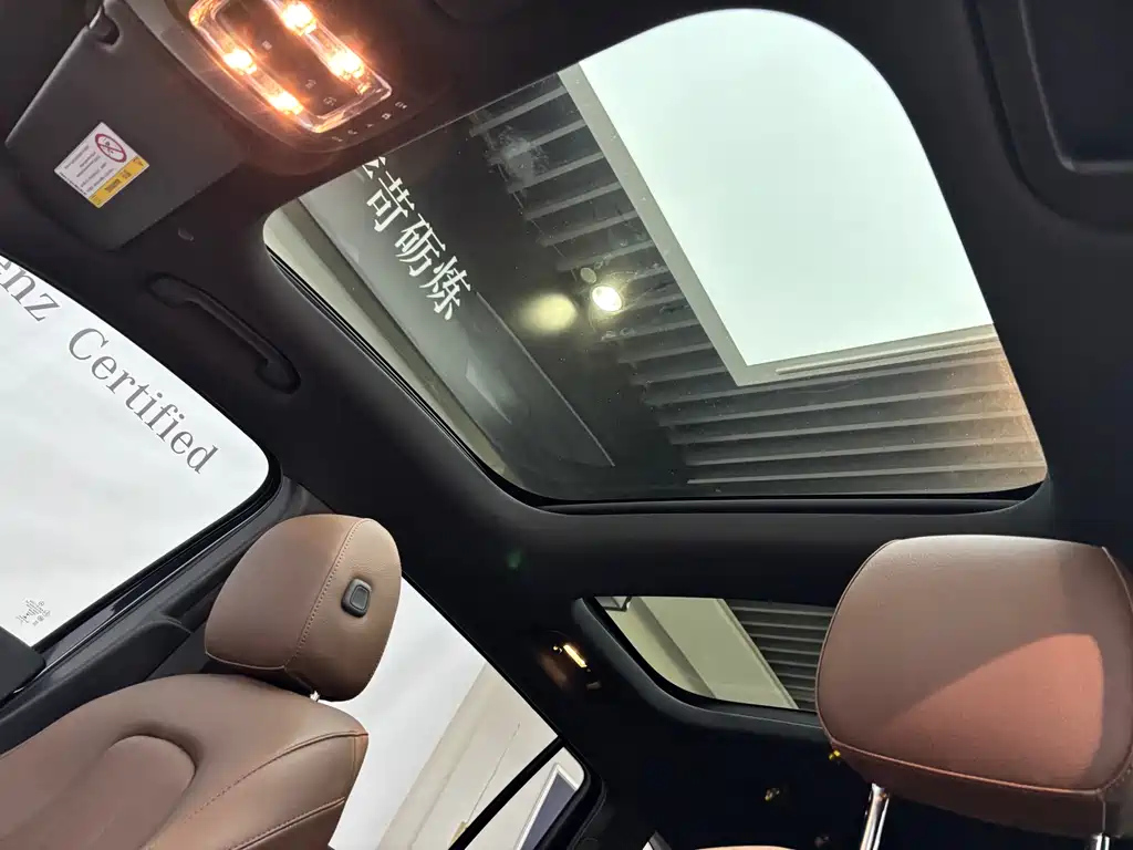 MERCEDES BENZ GLB 2023