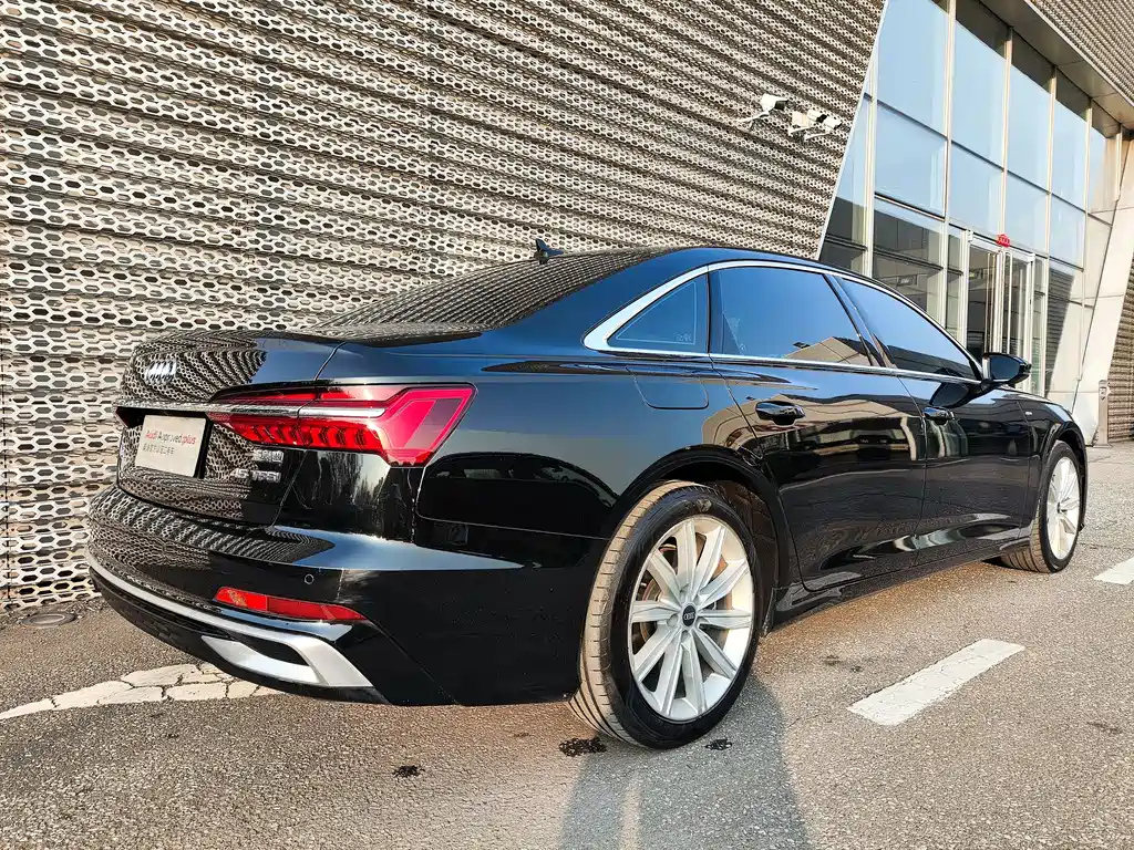 AUDI A6L 2023