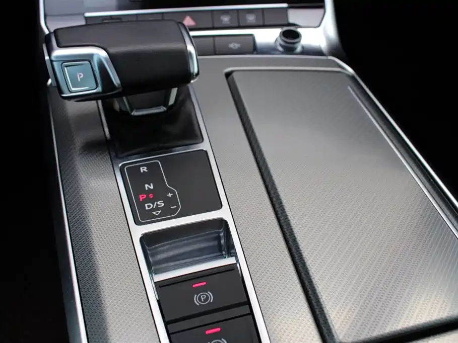 AUDI A6L 2021