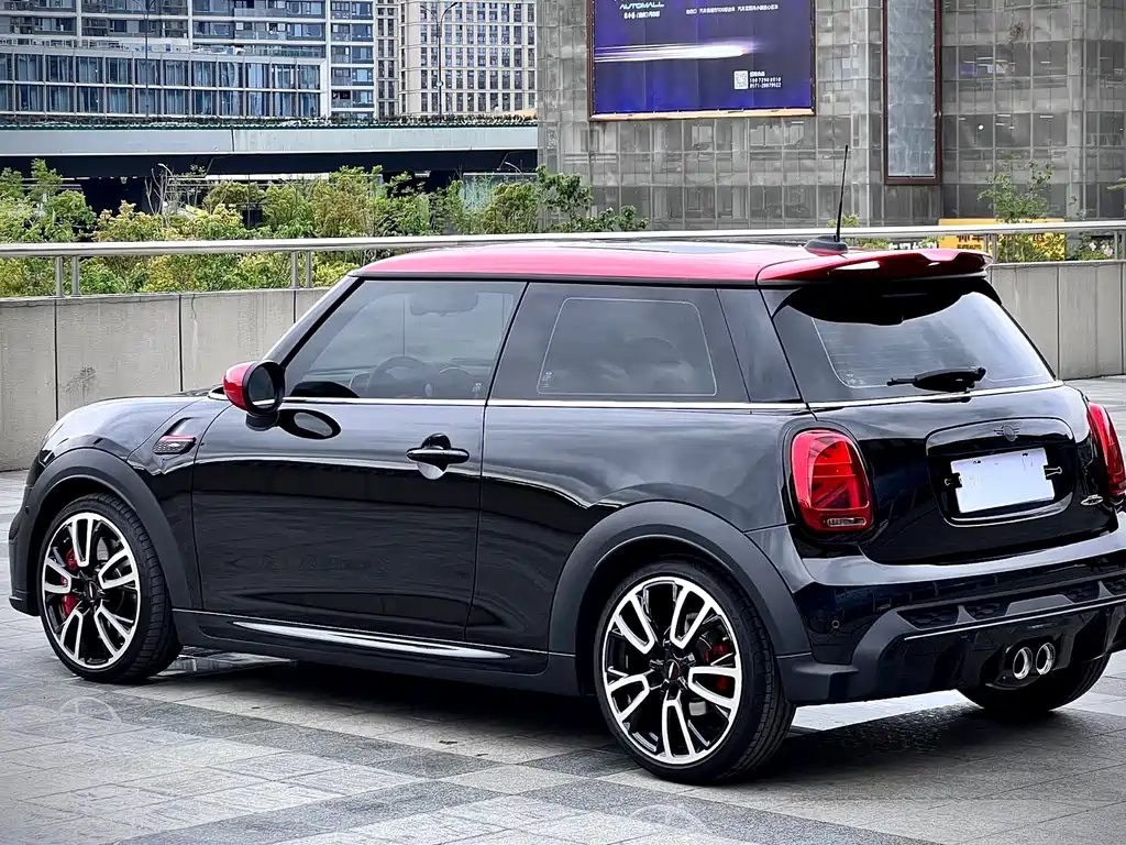 MINI JCW 2022