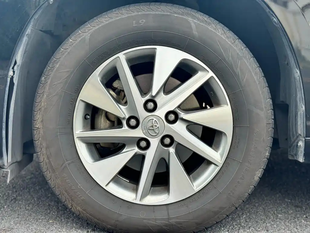 TOYOTA ALPHARD 2013