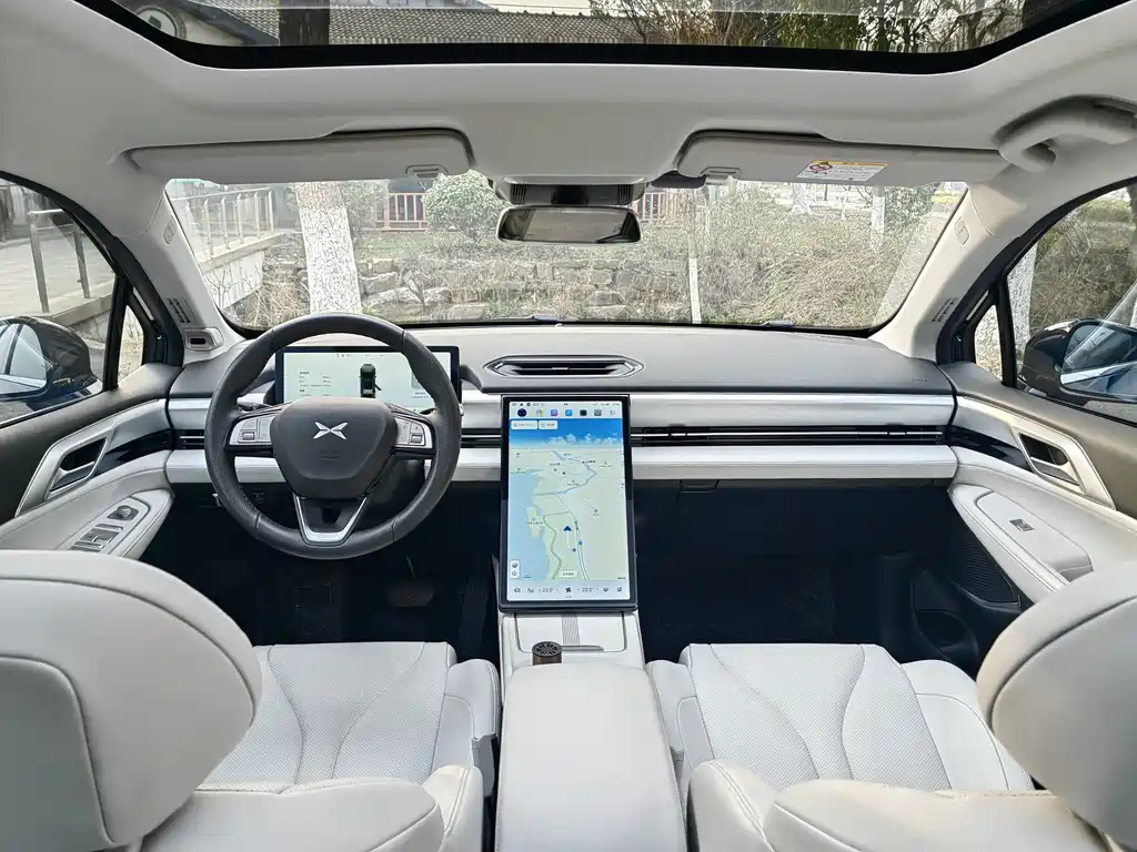 XPENG MOTORS P5 2023
