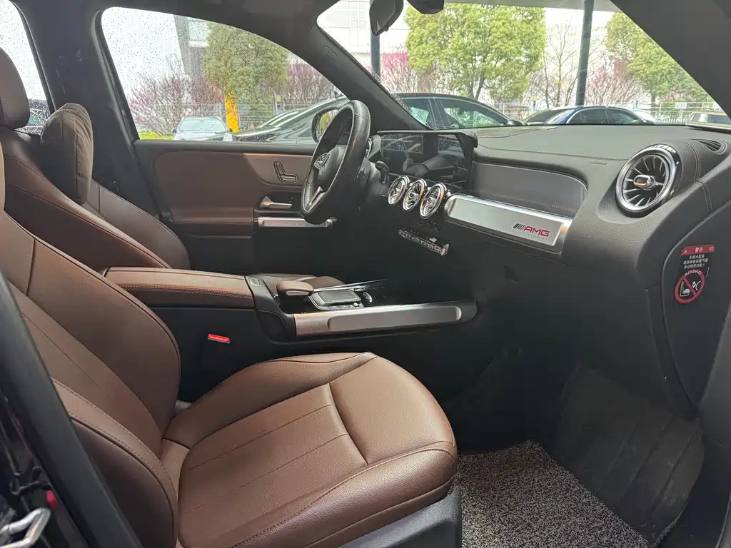 MERCEDES BENZ GLB 2022