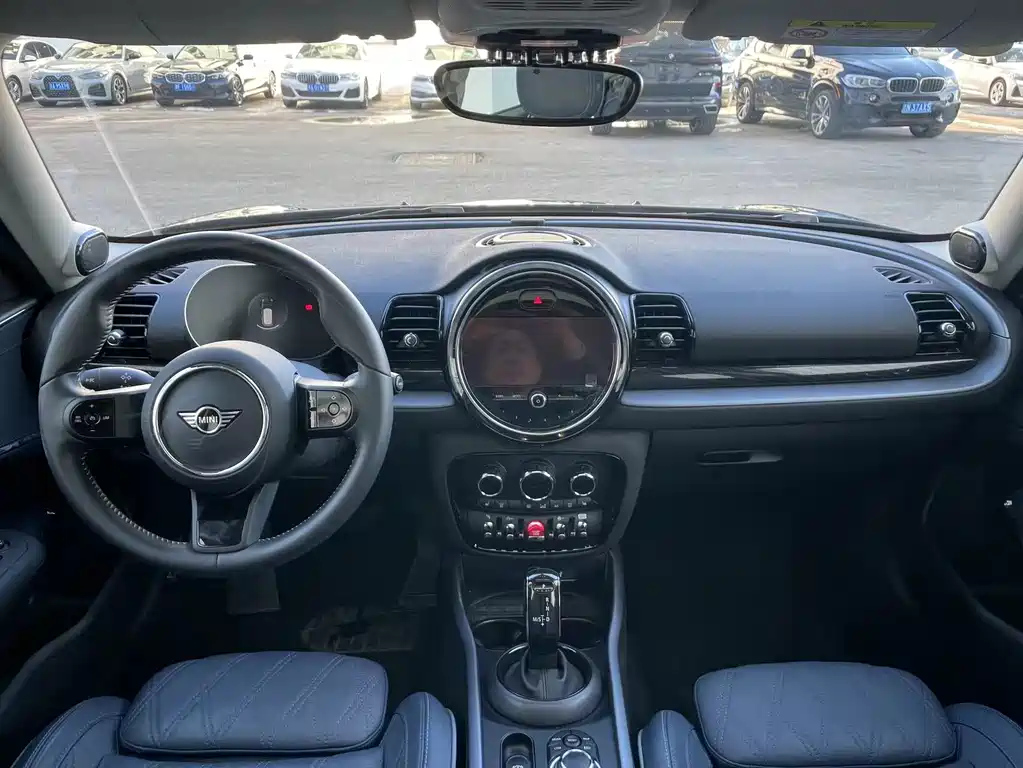 MINI CLUBMAN 2022