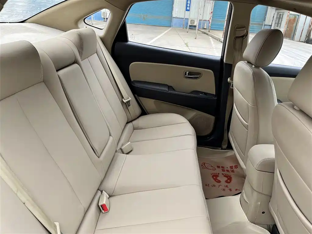 HYUNDAI CELESTA 2009