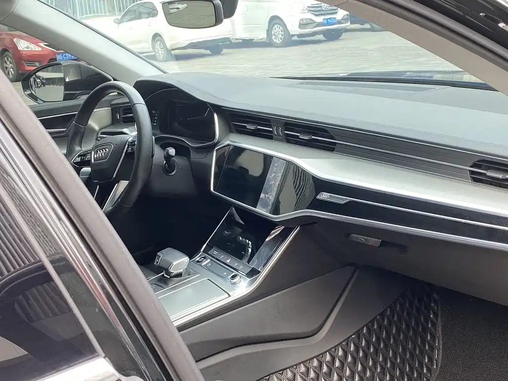 AUDI A6L 2021