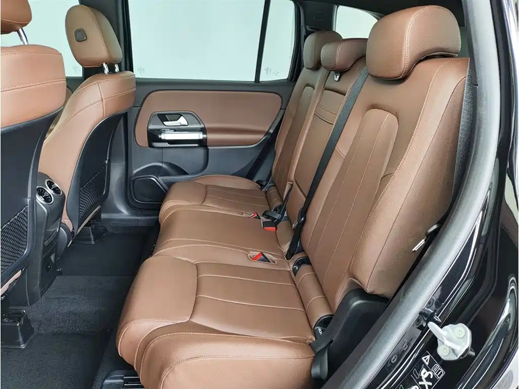 MERCEDES BENZ GLB 2021