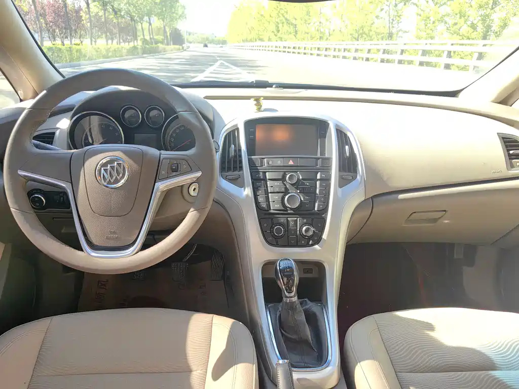 BUICK EXCELLE 2012