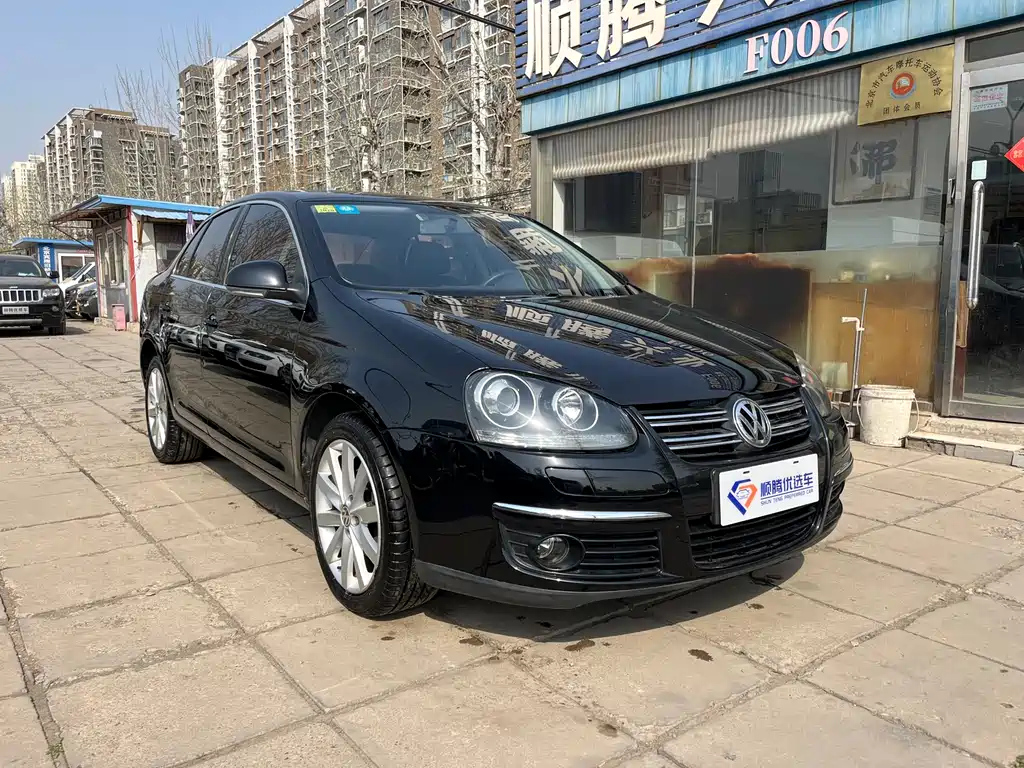 VOLKSWAGEN SAGITAR 2010