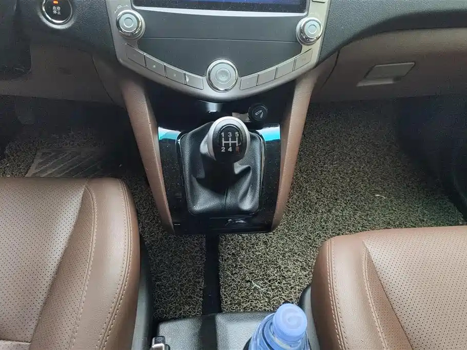 BYD S6 2015