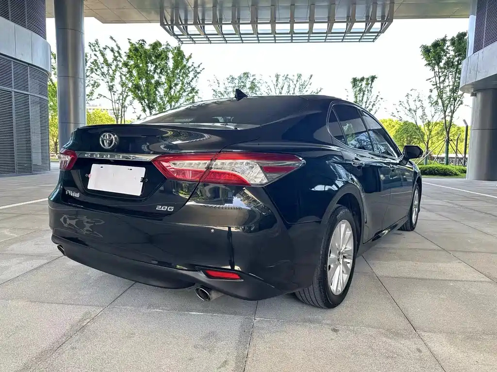 TOYOTA CAMRY 2021