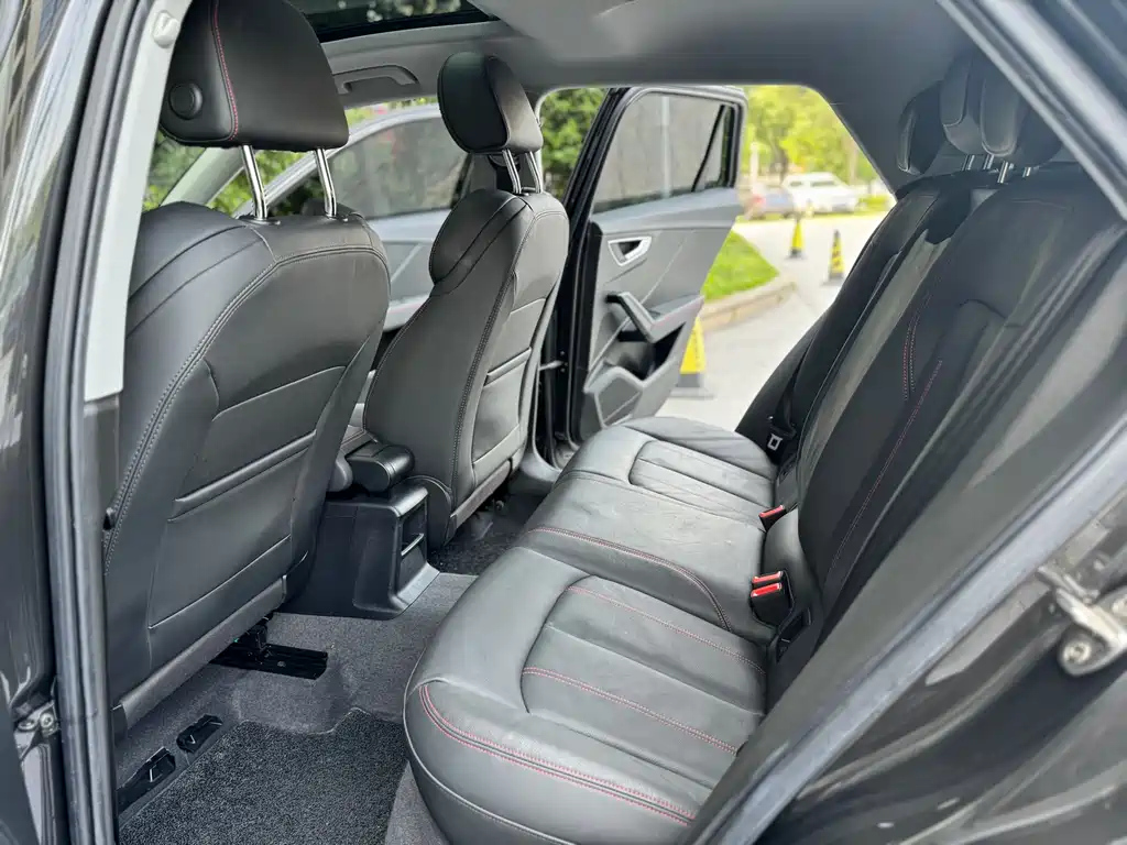 AUDI Q2L 2021