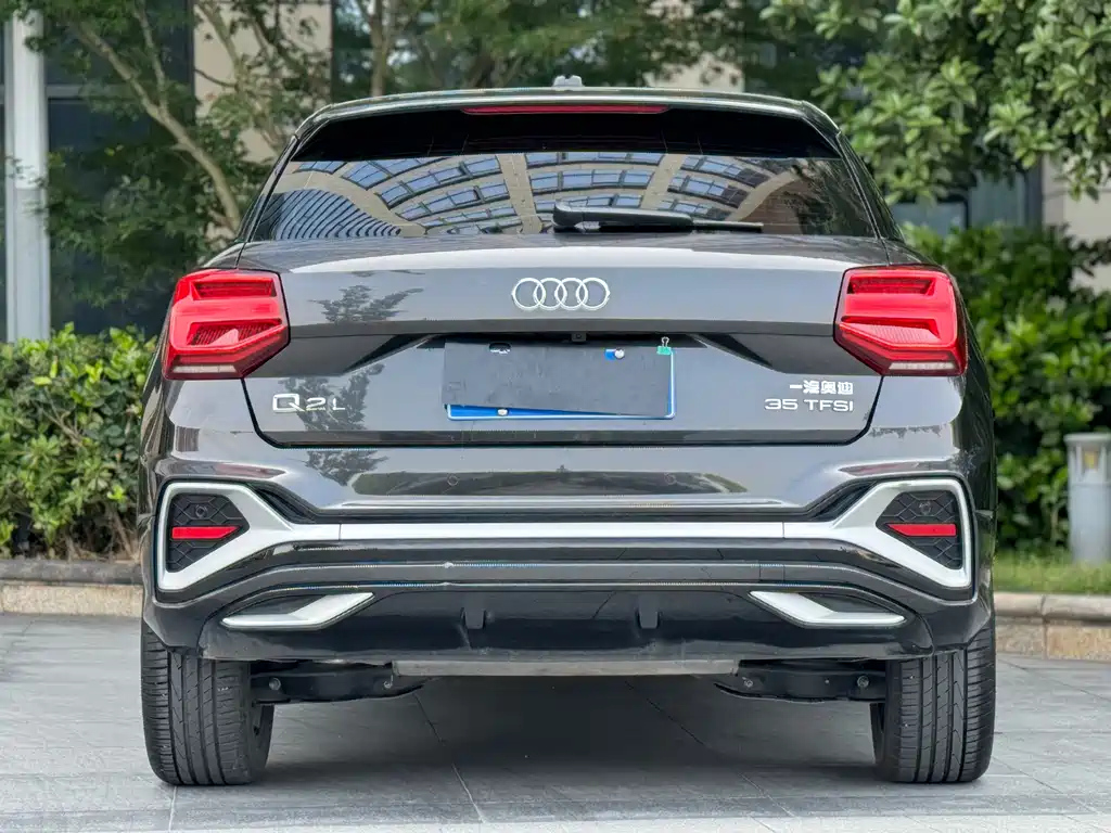 AUDI Q2L 2021