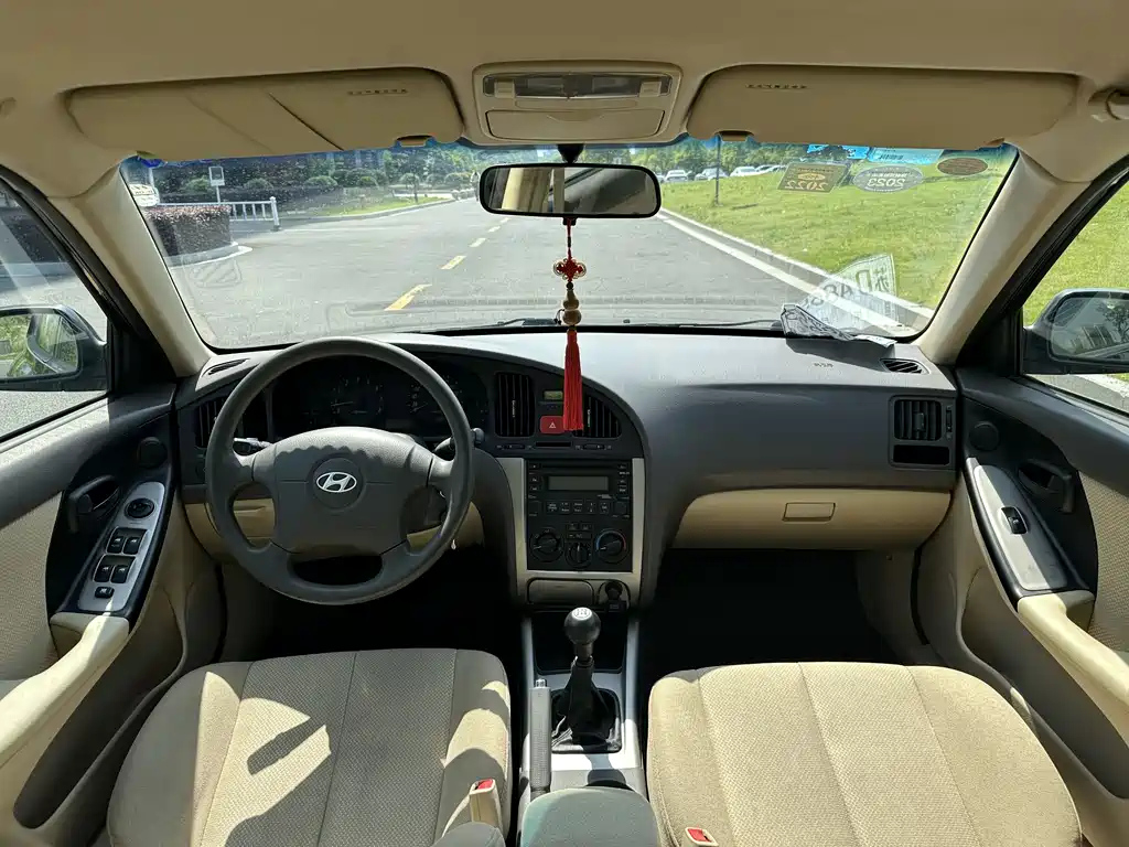 HYUNDAI ELANTRA 2010