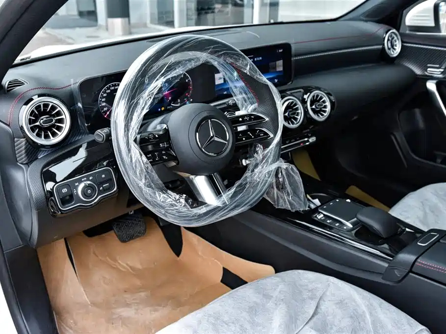 MERCEDES BENZ A-CLASS 2024