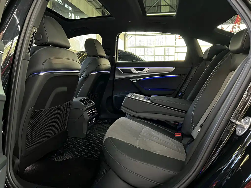 AUDI A6L 2024