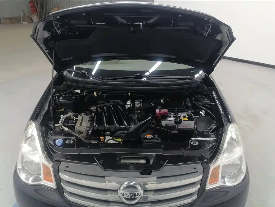 NISSAN SYLPHY 2016