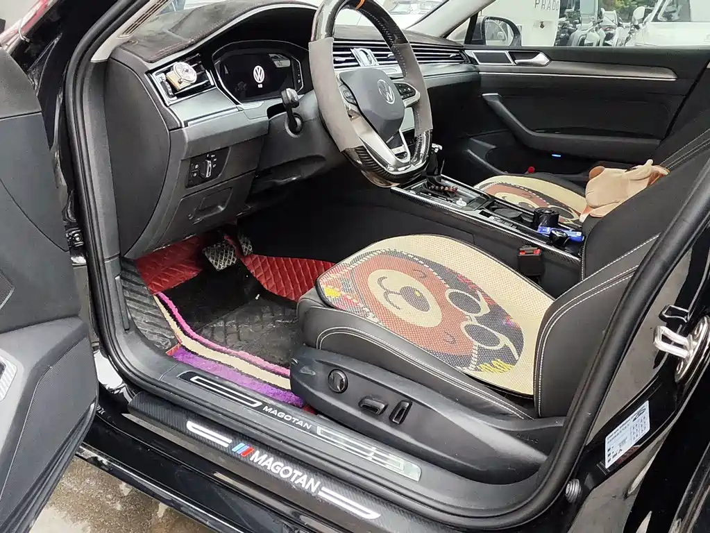 VOLKSWAGEN MAGOTAN 2022