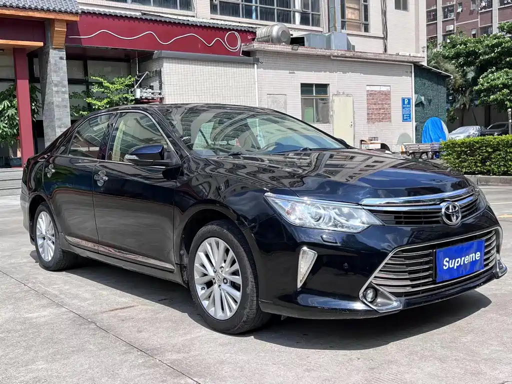 TOYOTA CAMRY 2016