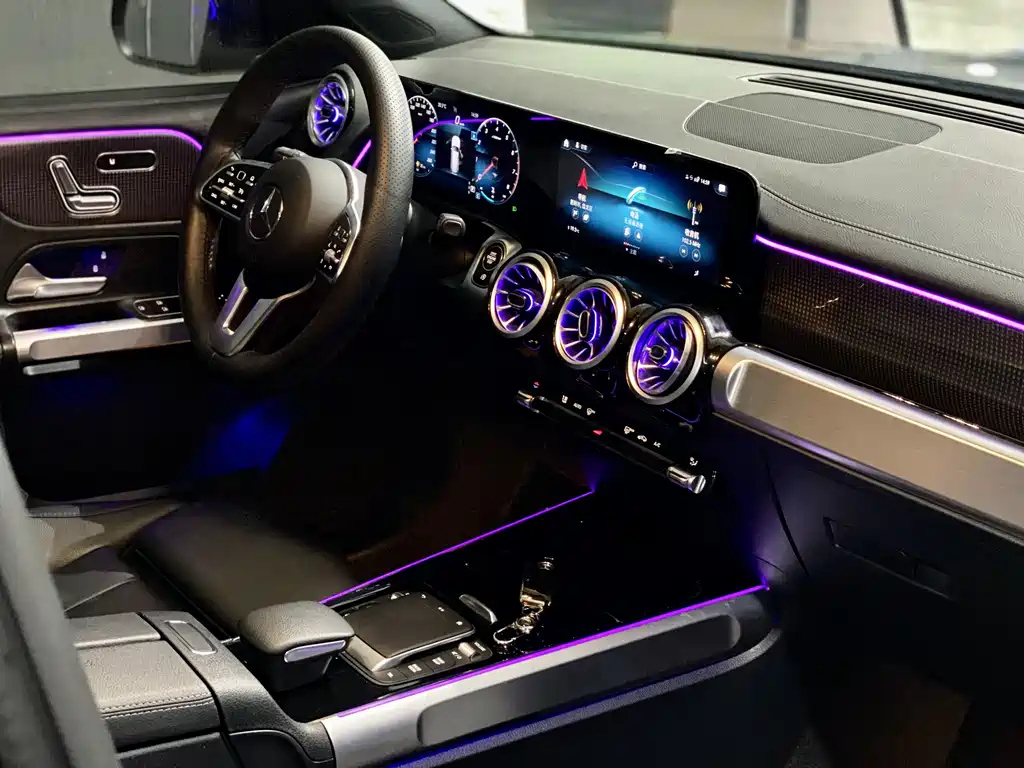 MERCEDES BENZ GLB 2022