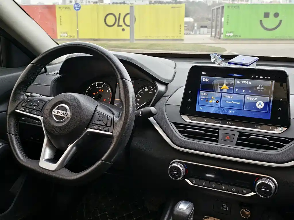 NISSAN TEANA 2019