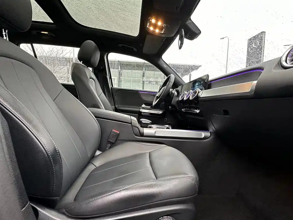 MERCEDES BENZ GLB 2022