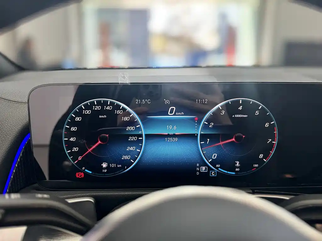 MERCEDES BENZ GLB 2022